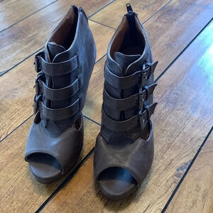 Open toe heel booties